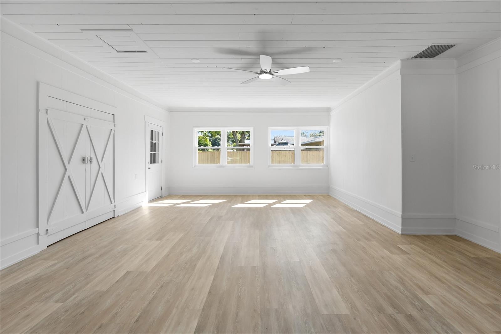 MINNEOLA HILLS - Residential