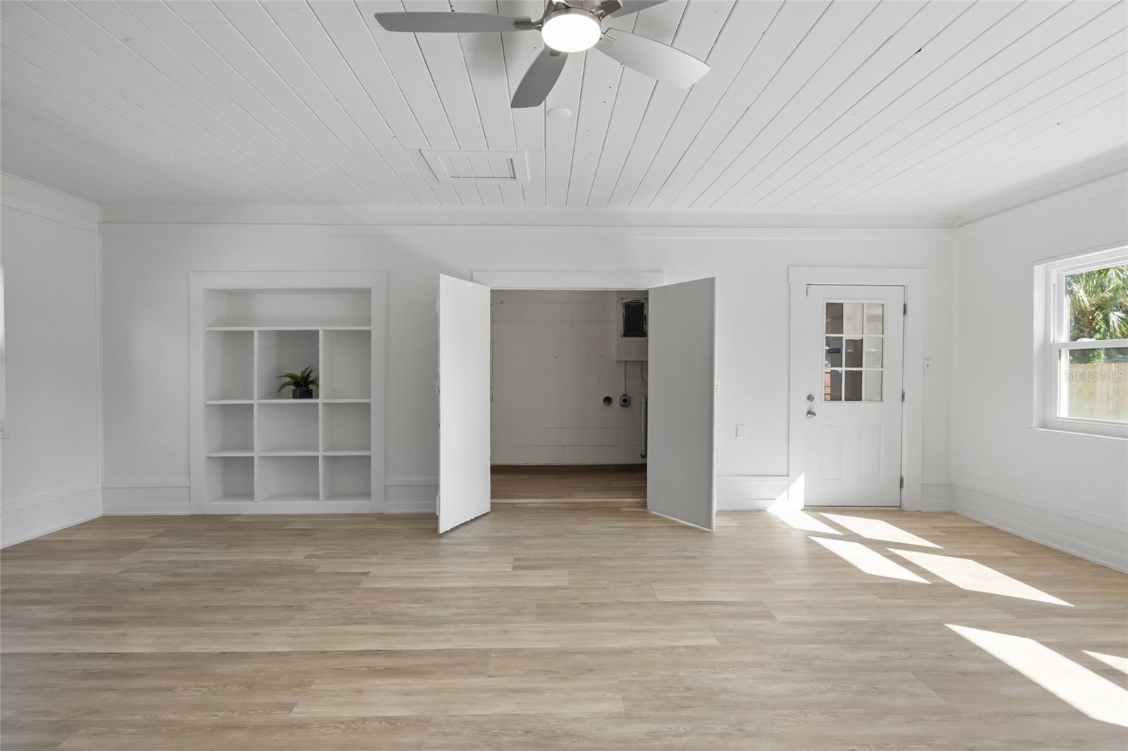 MINNEOLA HILLS - Residential