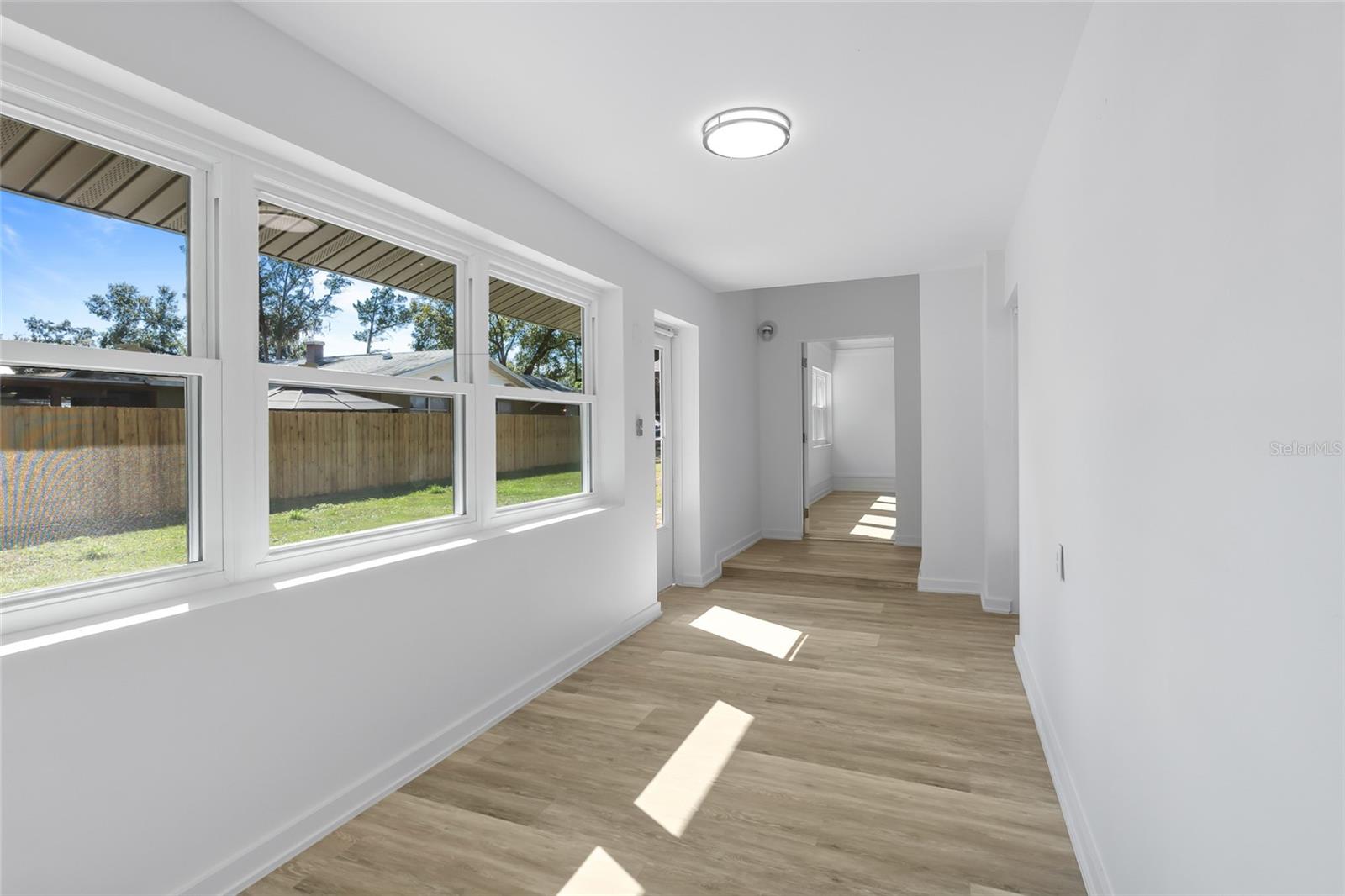 MINNEOLA HILLS - Residential