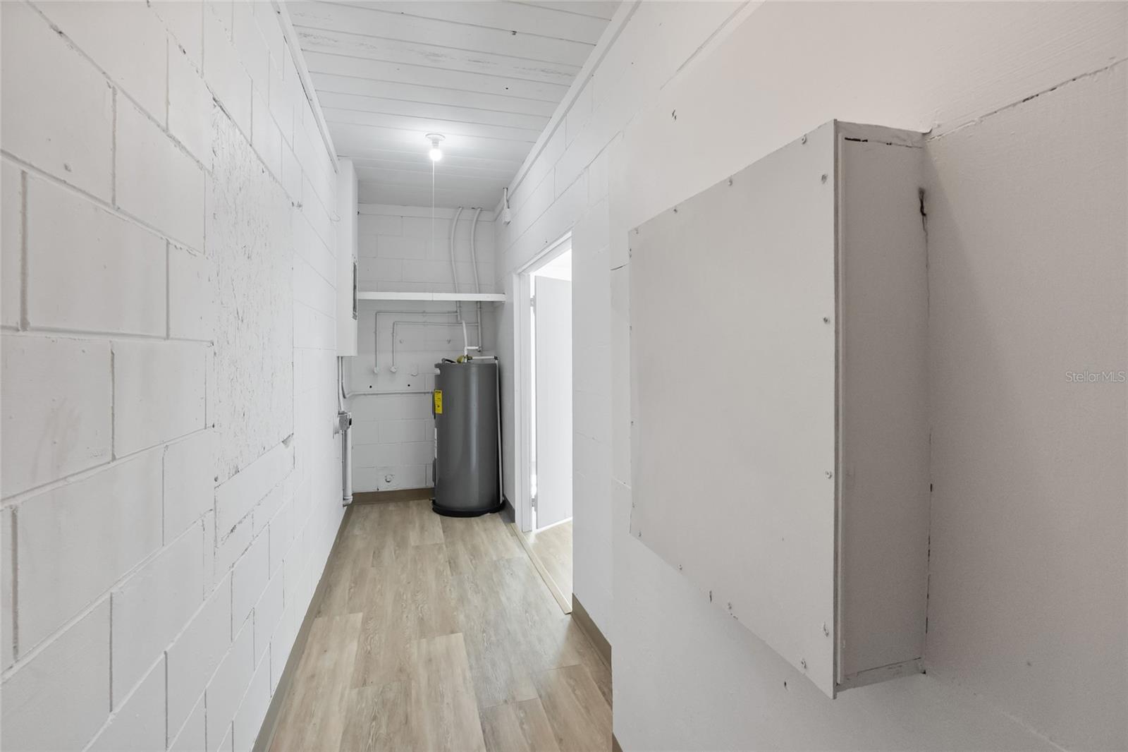 MINNEOLA HILLS - Residential