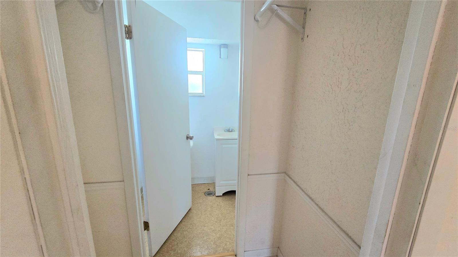 VENICE EDGEWOOD SEC OF - Commercial Lease