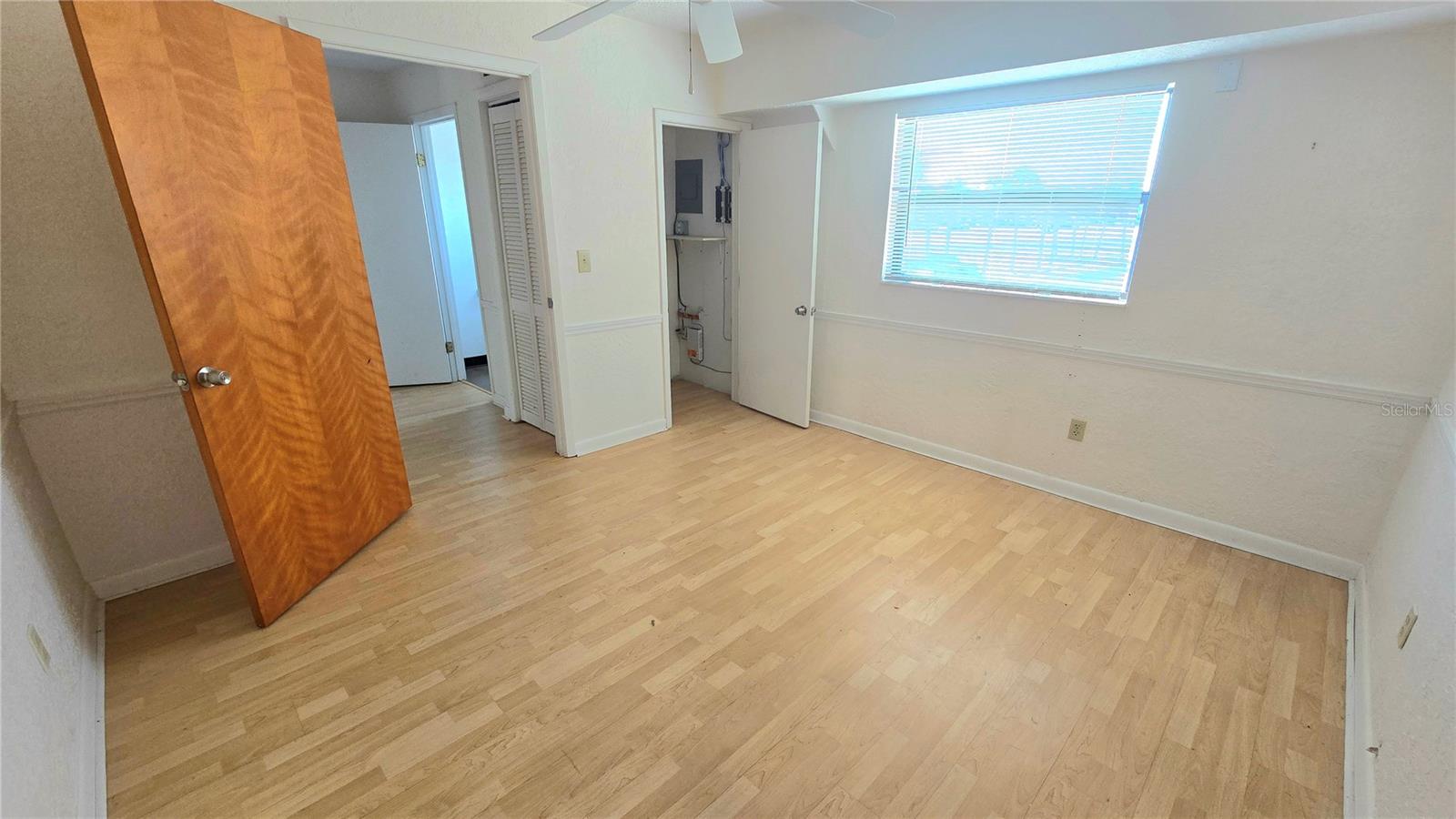 VENICE EDGEWOOD SEC OF - Commercial Lease