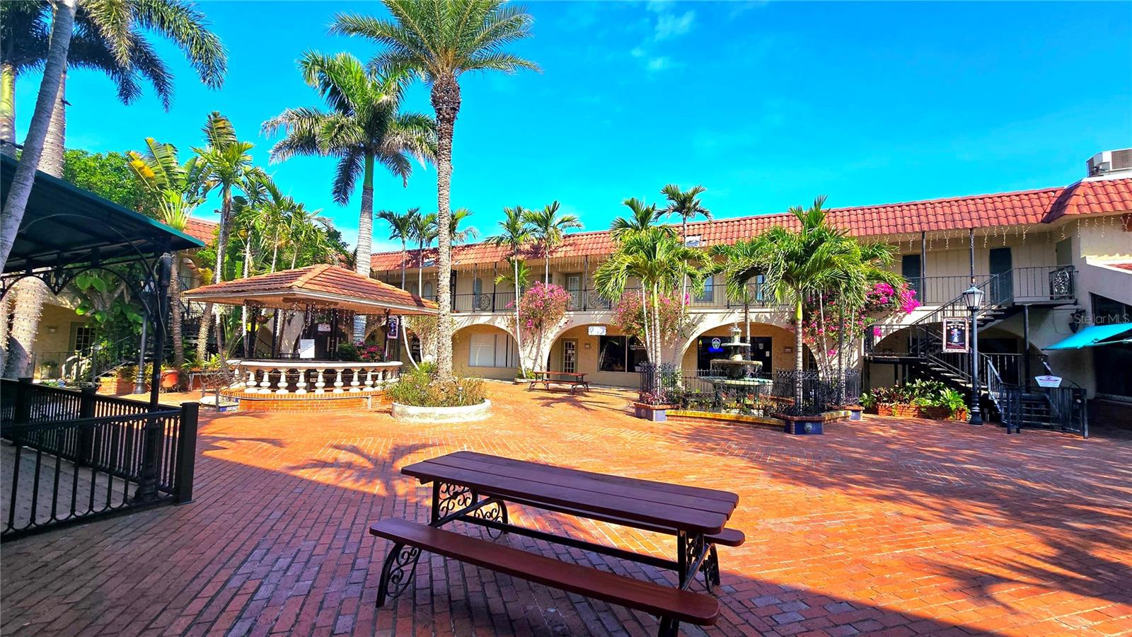 VENICE EDGEWOOD SEC OF - Commercial Lease