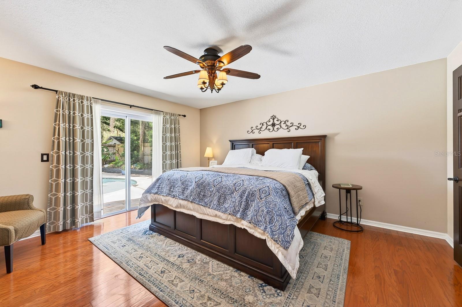 MEAD MANOR UNIT 4 - Residential