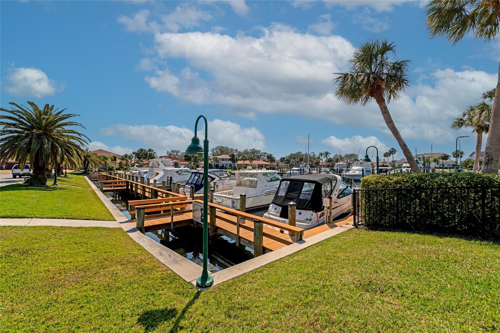 SOUTHBAY YACHT & RACQUET CLUB - Residential