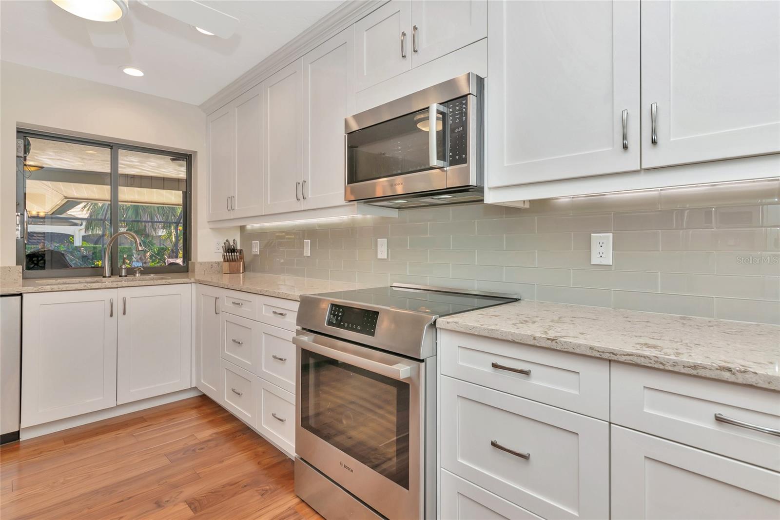 SOUTHBAY YACHT & RACQUET CLUB - Residential