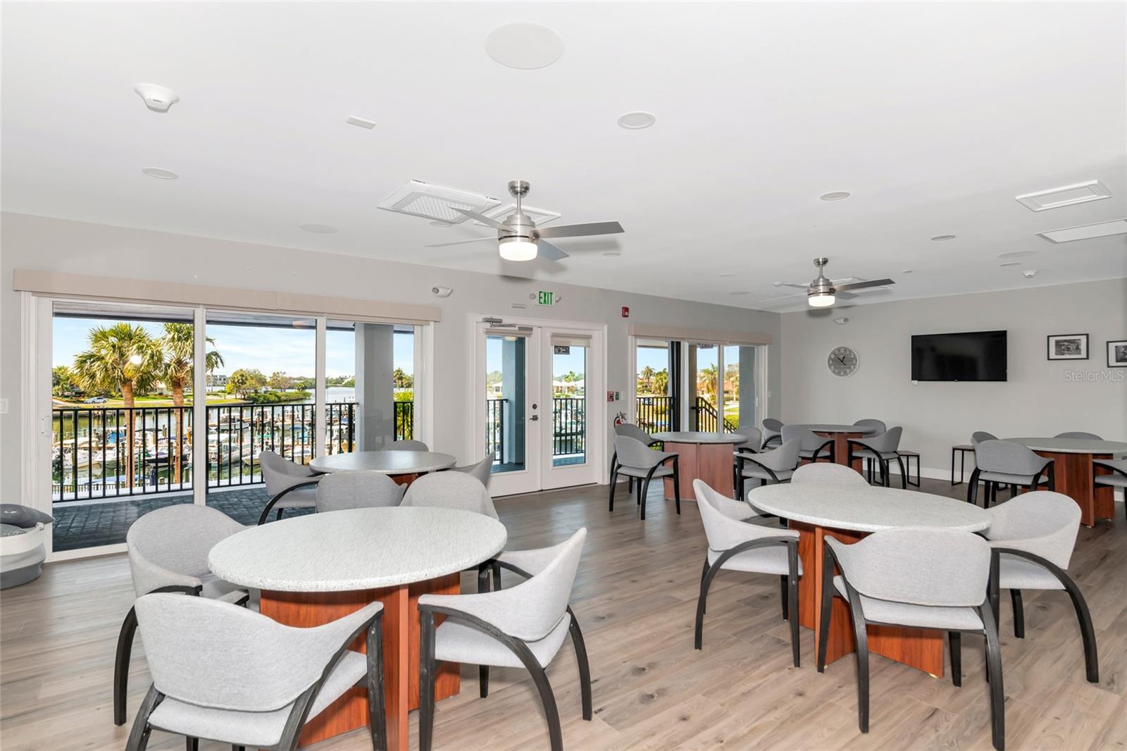 SOUTHBAY YACHT & RACQUET CLUB - Residential