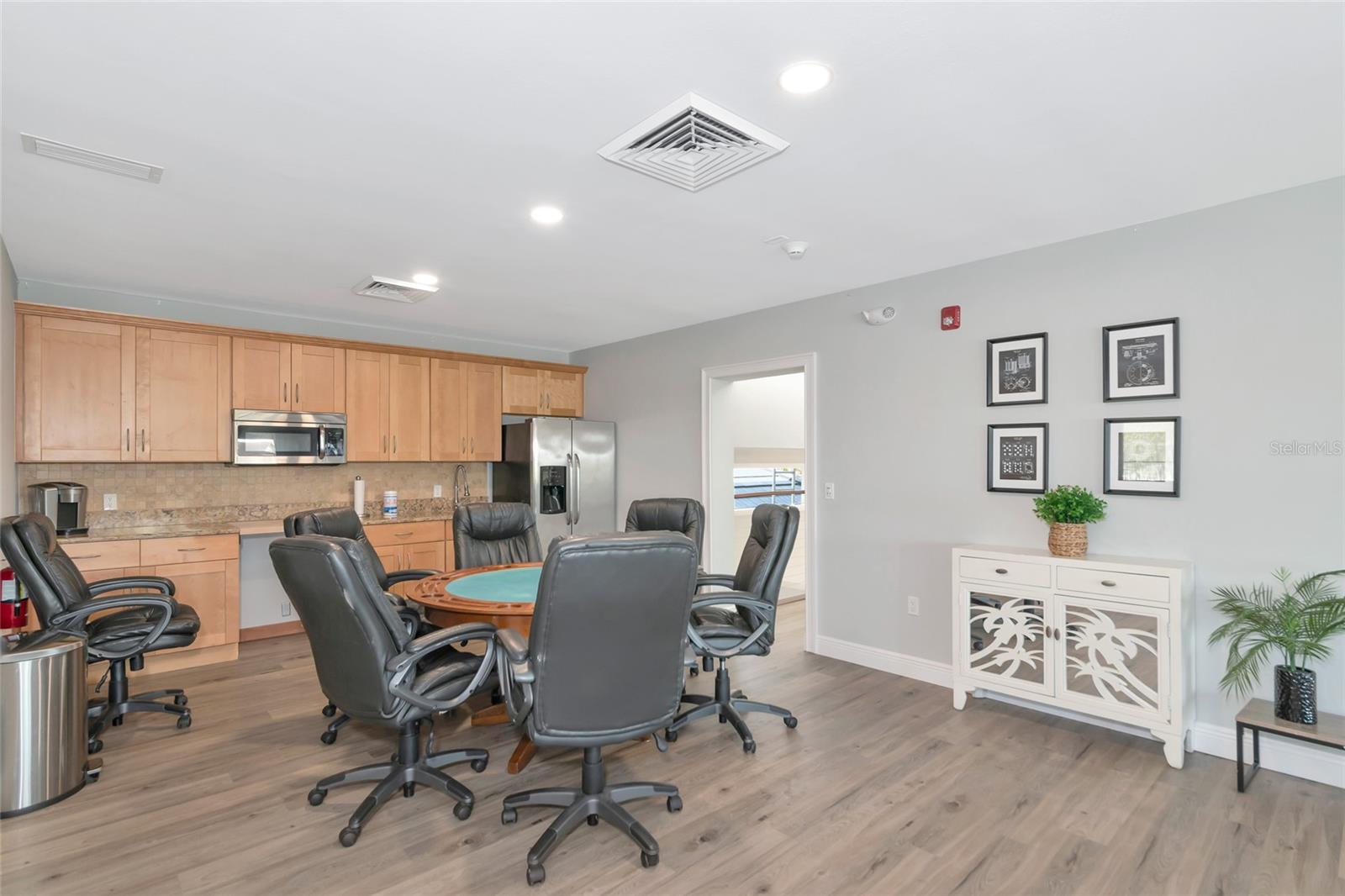 SOUTHBAY YACHT & RACQUET CLUB - Residential