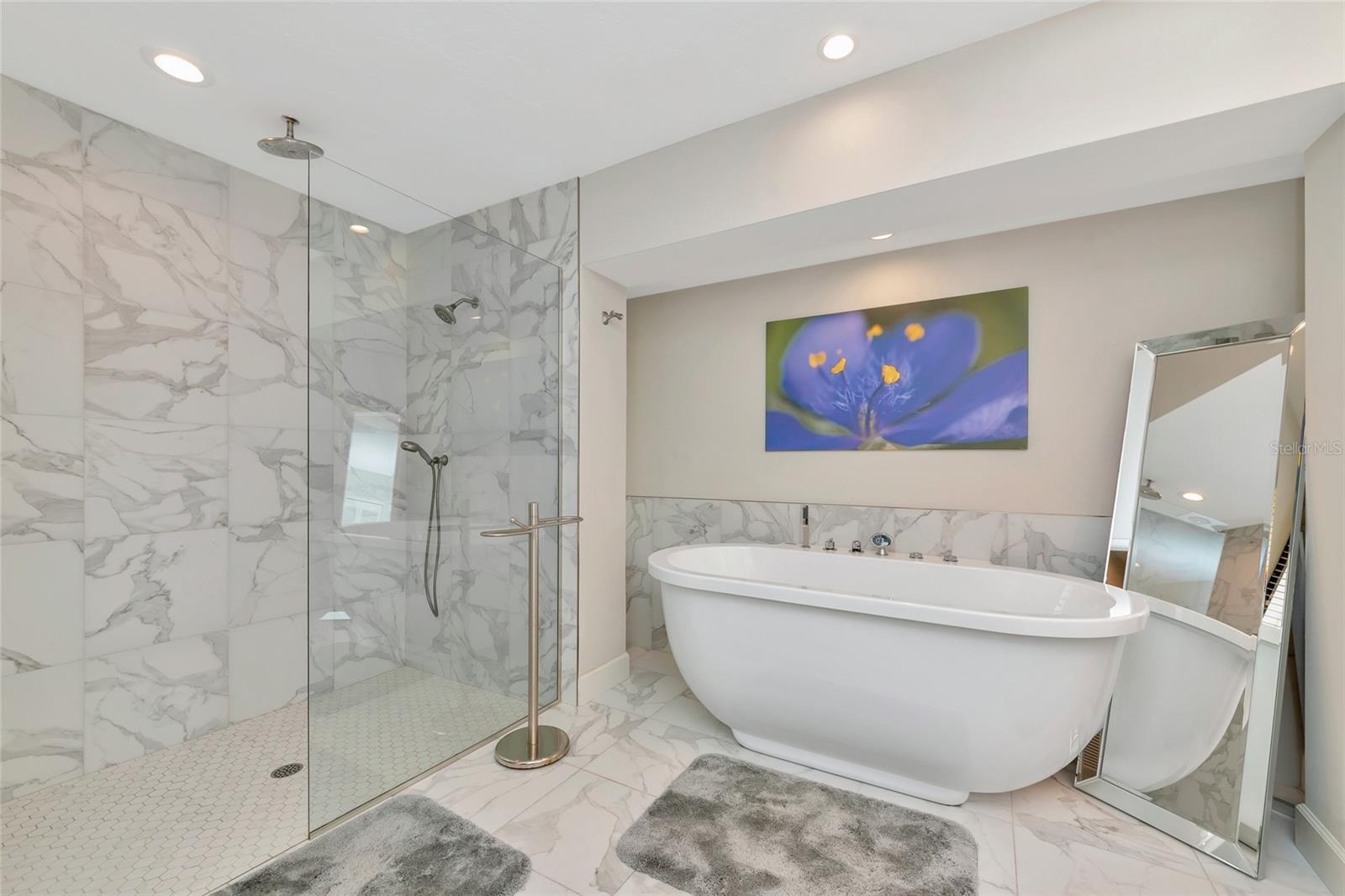 SOUTHBAY YACHT & RACQUET CLUB - Residential