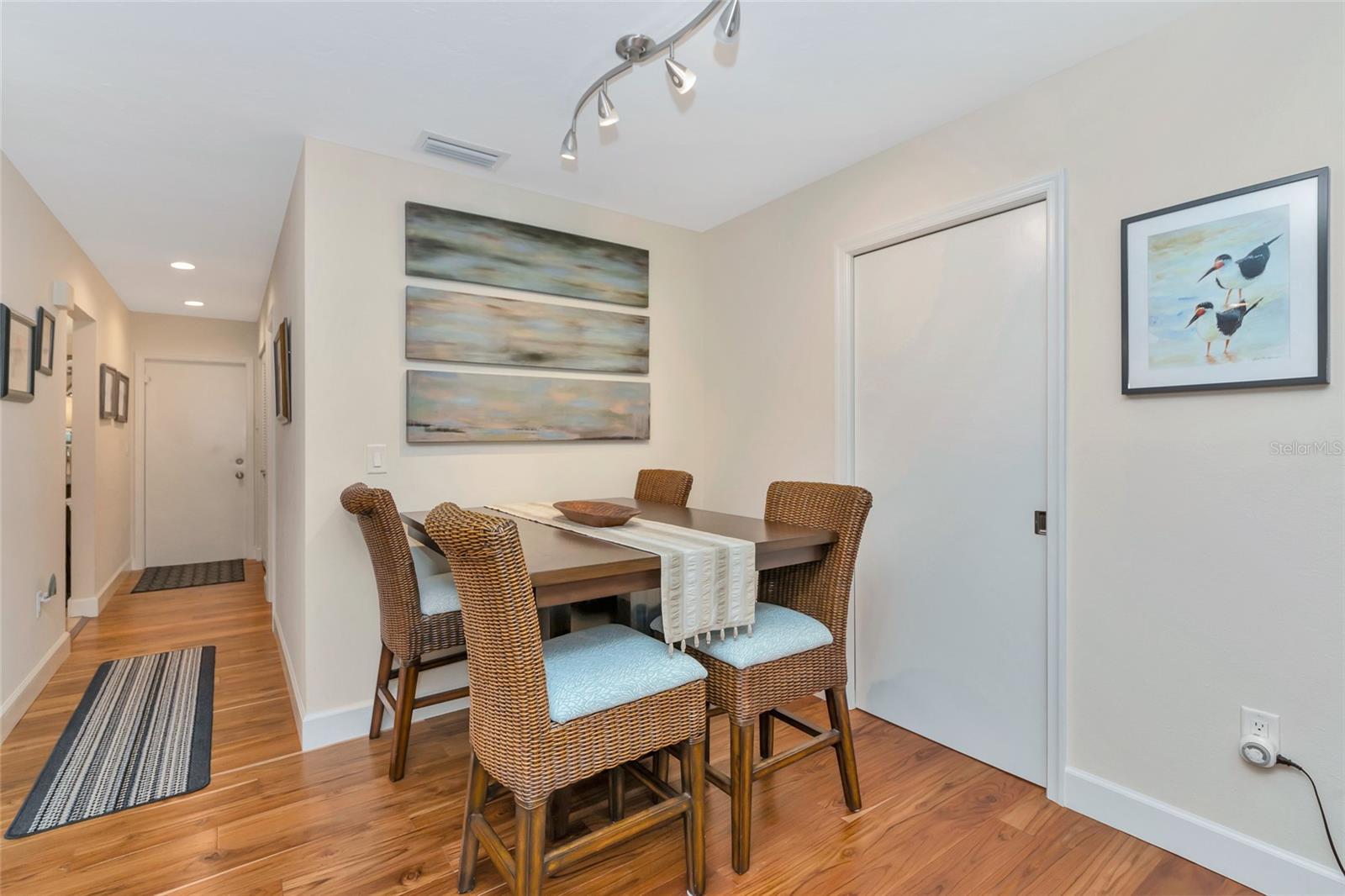 SOUTHBAY YACHT & RACQUET CLUB - Residential