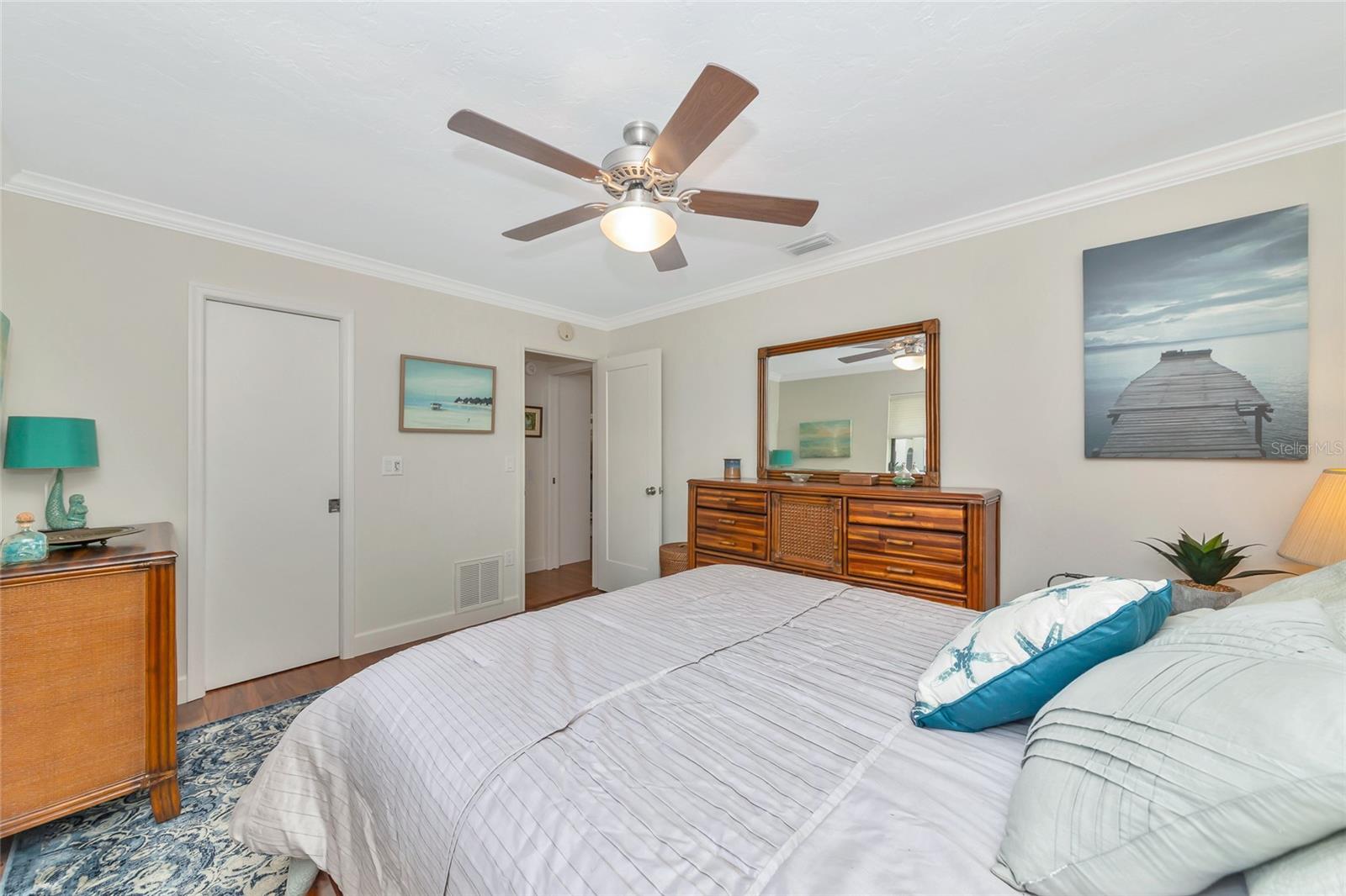 SOUTHBAY YACHT & RACQUET CLUB - Residential