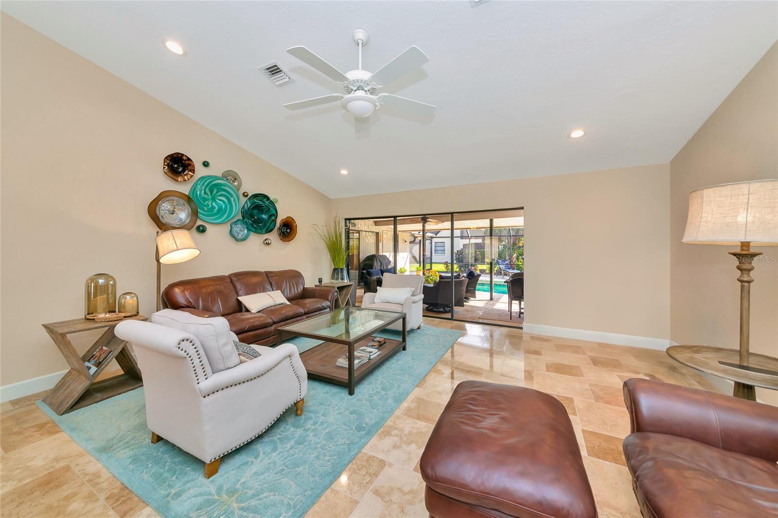 SOUTHBAY YACHT & RACQUET CLUB - Residential