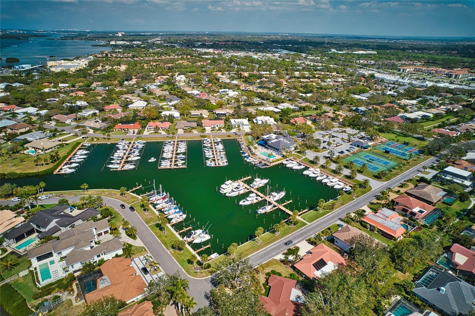 SOUTHBAY YACHT & RACQUET CLUB - Residential