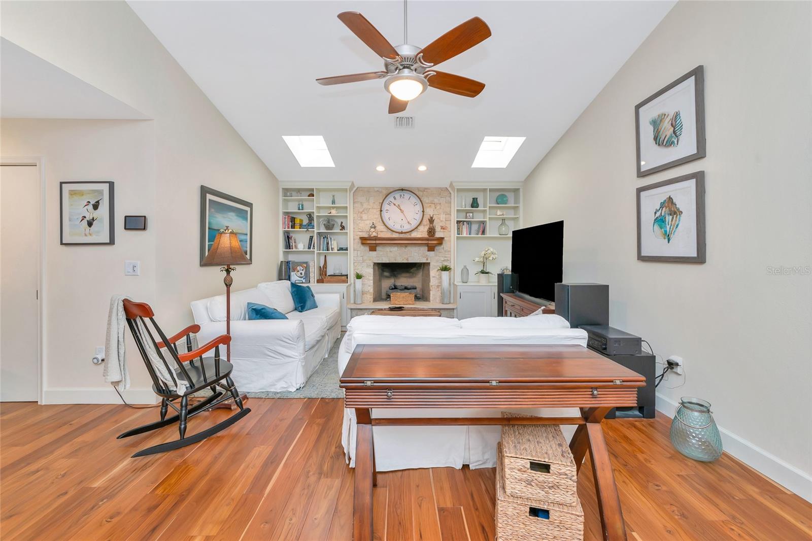 SOUTHBAY YACHT & RACQUET CLUB - Residential