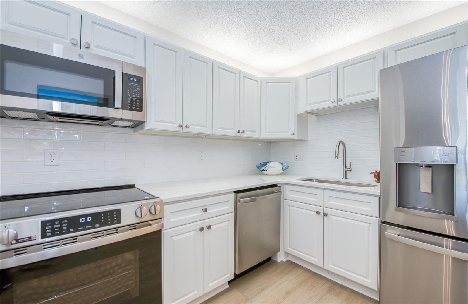 BAY ISLAND GROUP 5 - Residential