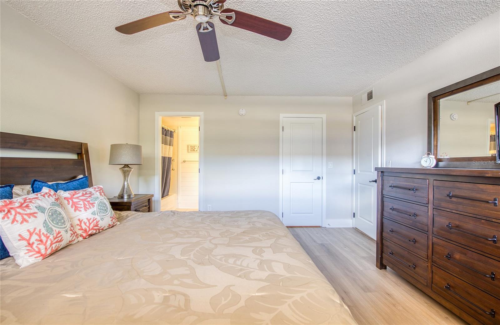 BAY ISLAND GROUP 5 - Residential