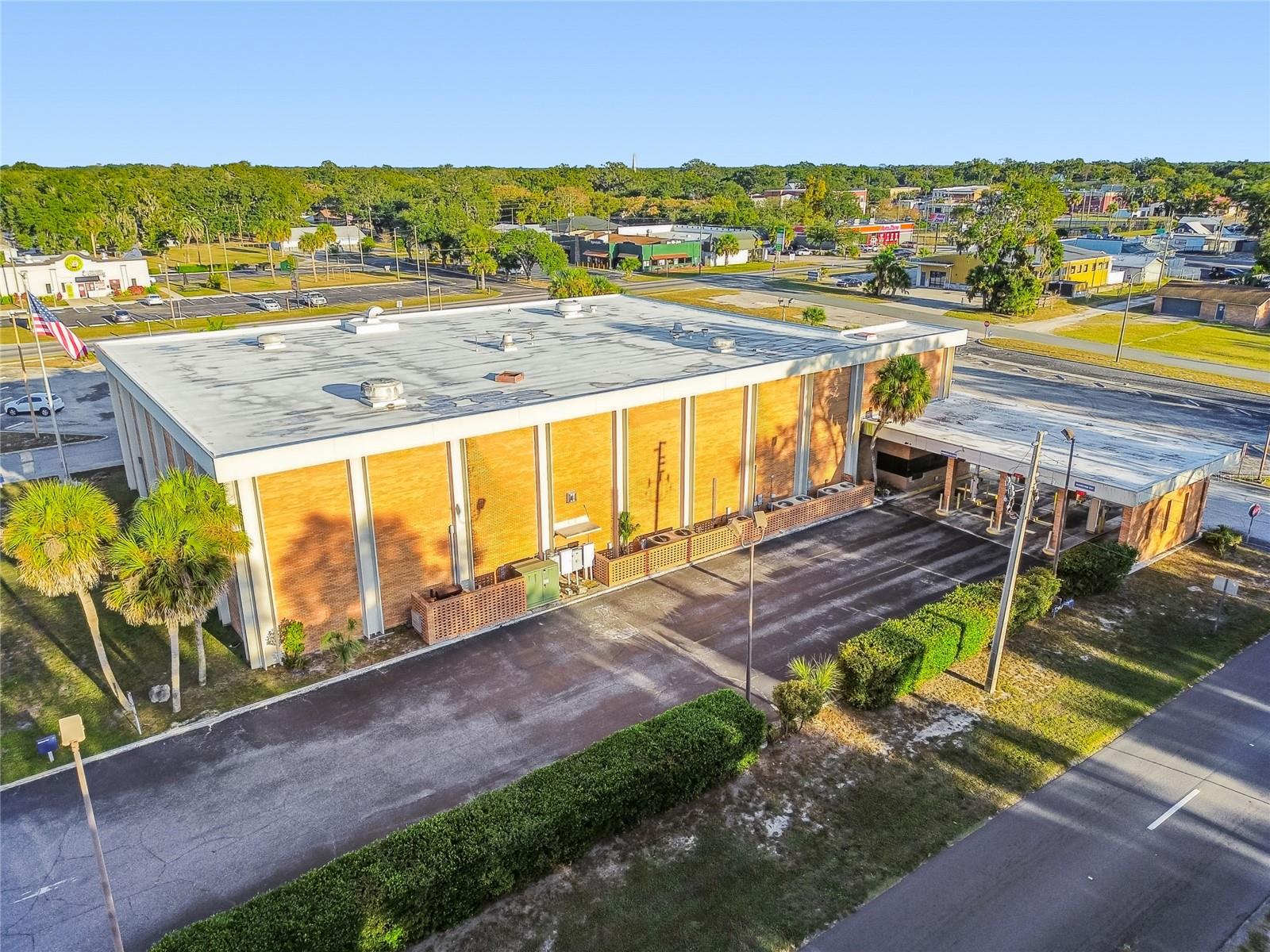 CITY ZEPHYRHILLS - Commercial Sale