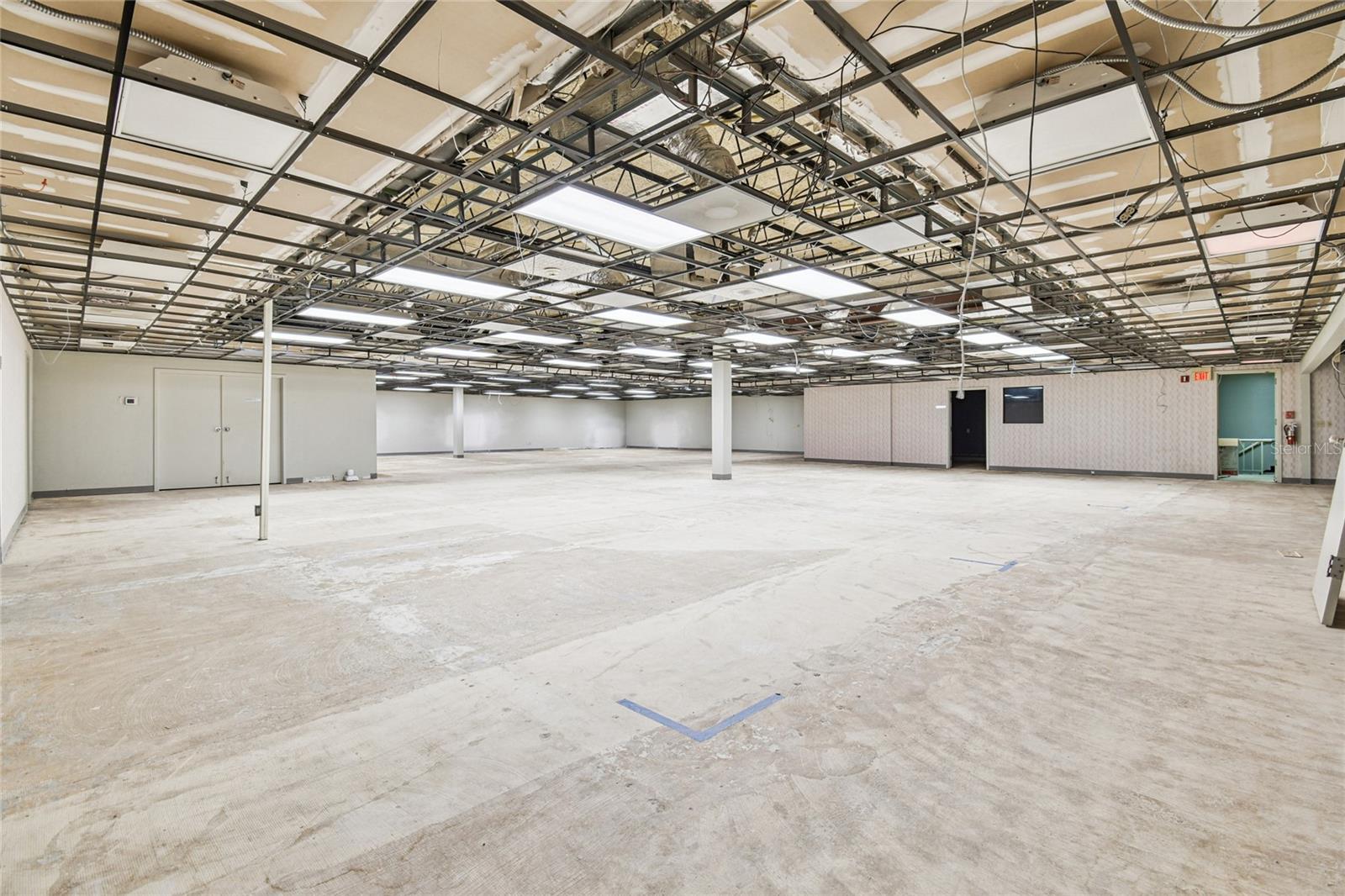 CITY ZEPHYRHILLS - Commercial Sale