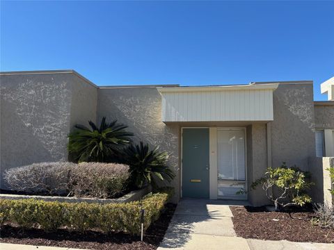 Photo of 331 N Maitland Ave, Maitland, FL 32751 (MLS # O6383432)