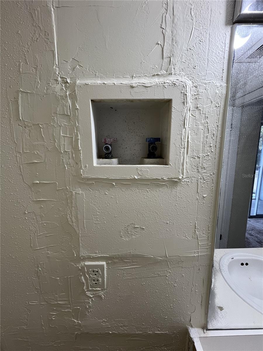 WATERSIDE AT CRANES ROOST A CONDO COMMUNITY - Residential Lease