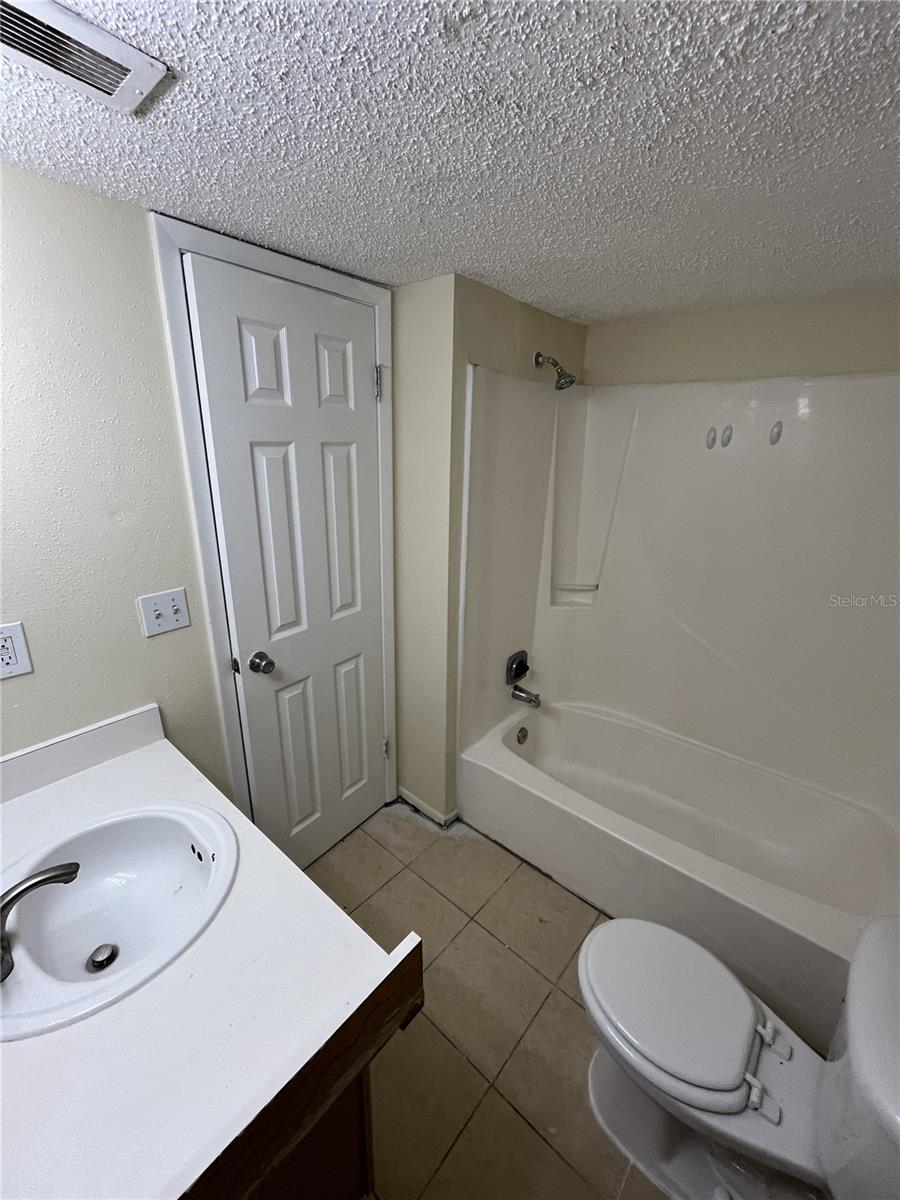 WATERSIDE AT CRANES ROOST A CONDO COMMUNITY - Residential Lease