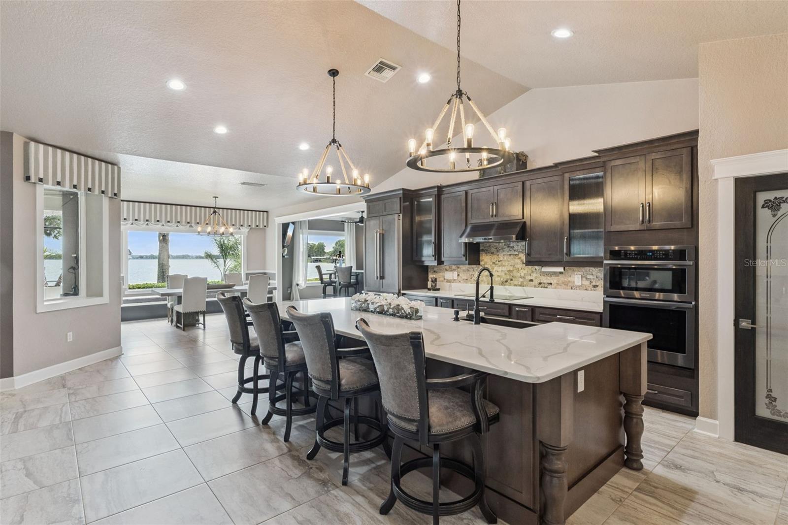 SQUIRREL POINT SUB - Residential