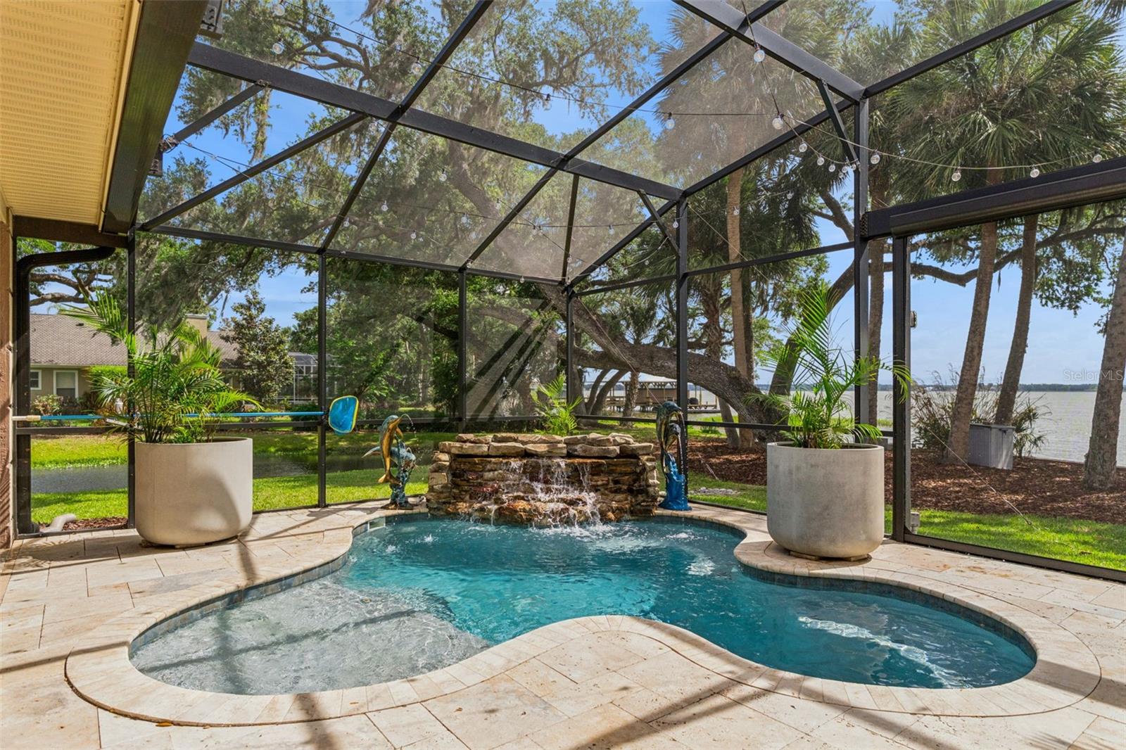 SQUIRREL POINT SUB - Residential