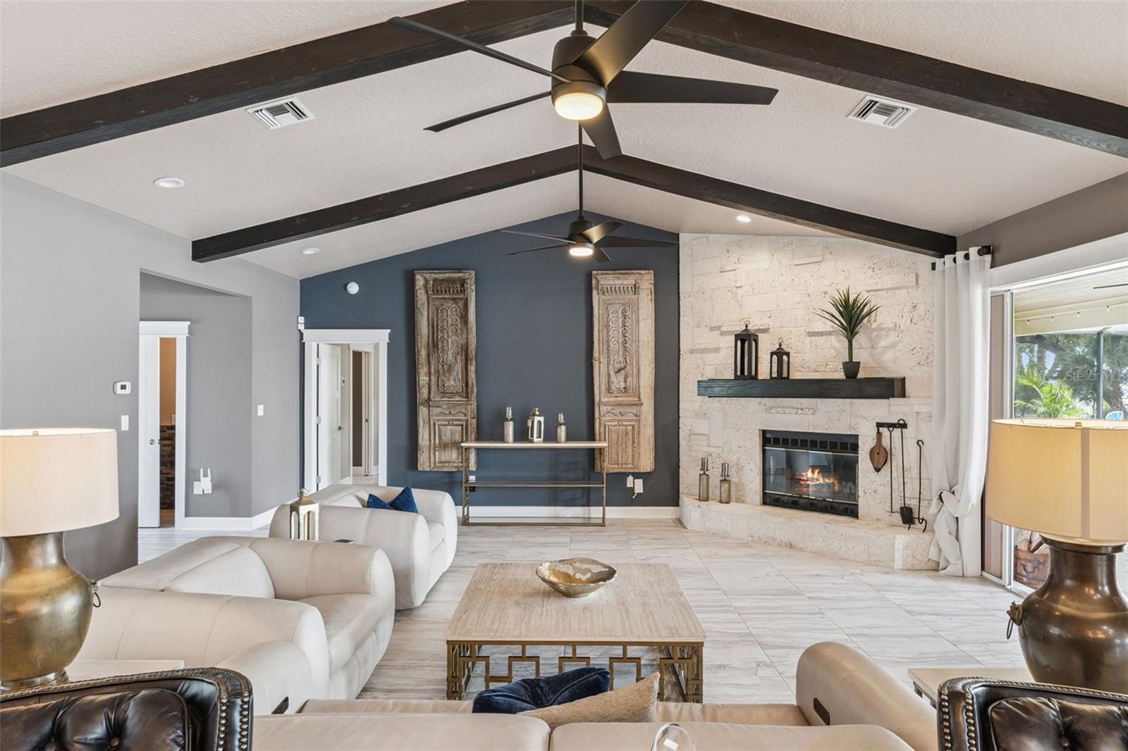 SQUIRREL POINT SUB - Residential