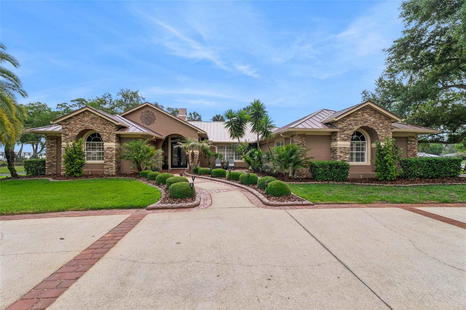 SQUIRREL POINT SUB - Residential