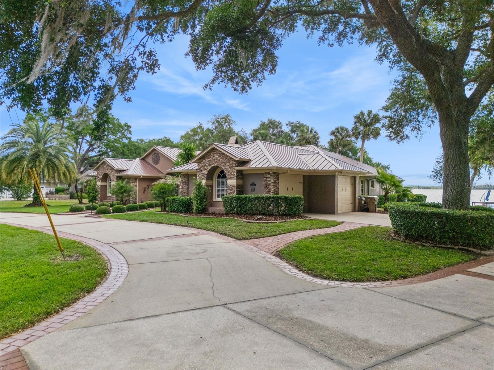 SQUIRREL POINT SUB - Residential