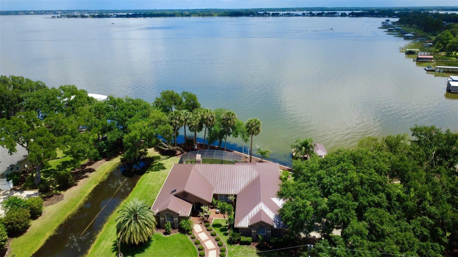 SQUIRREL POINT SUB - Residential