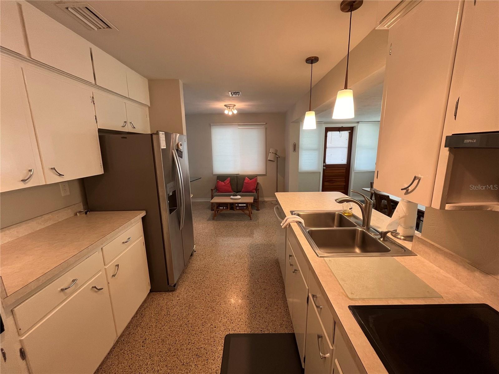 BUENA VISTA SHORES - Residential Lease