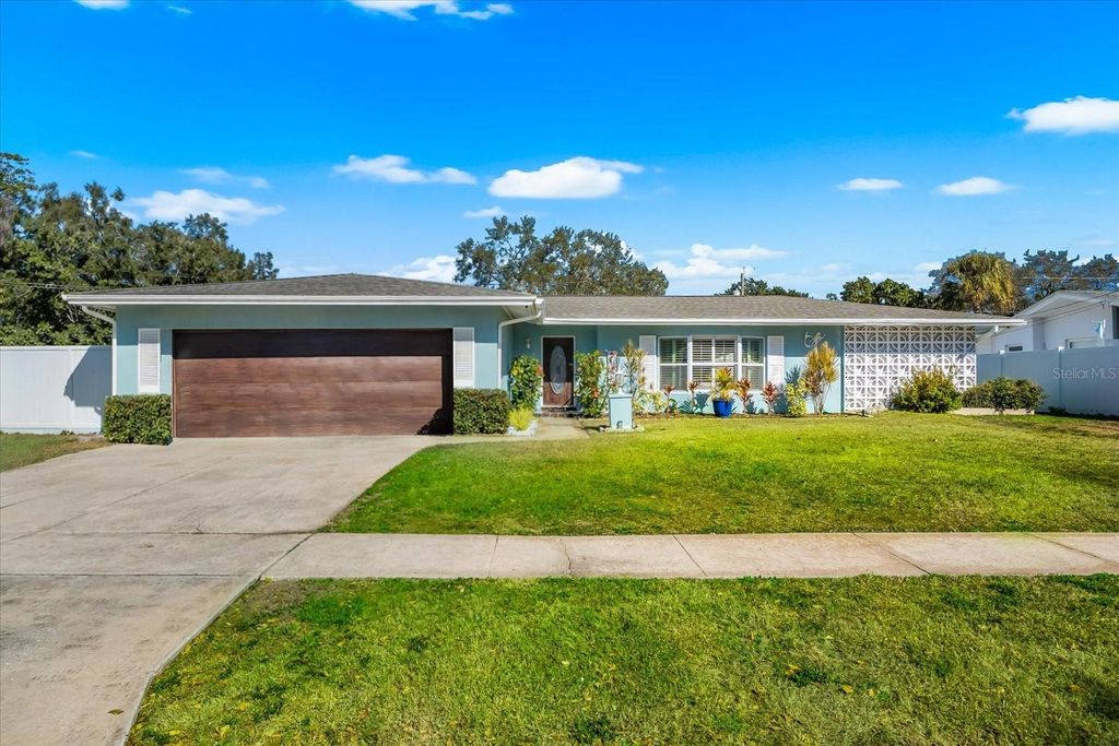 Photo of 1406 Southridge Drive, Clearwater, FL 33756 (MLS # TB8466461)