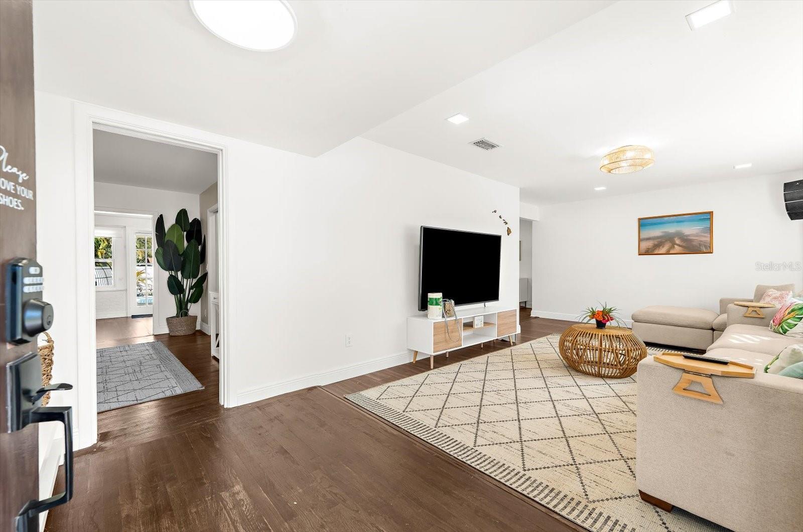 1406 SOUTHRIDGE DRIVE