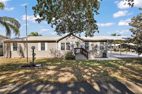 Photo of 37945 Monticello Street, Leesburg, FL 34788 (MLS # G5119425)