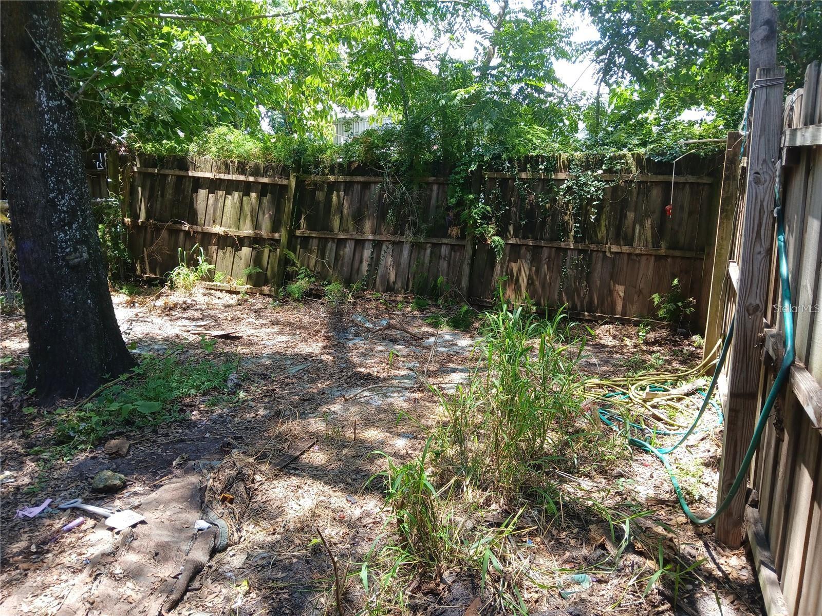 ACREAGE & UNREC - Residential