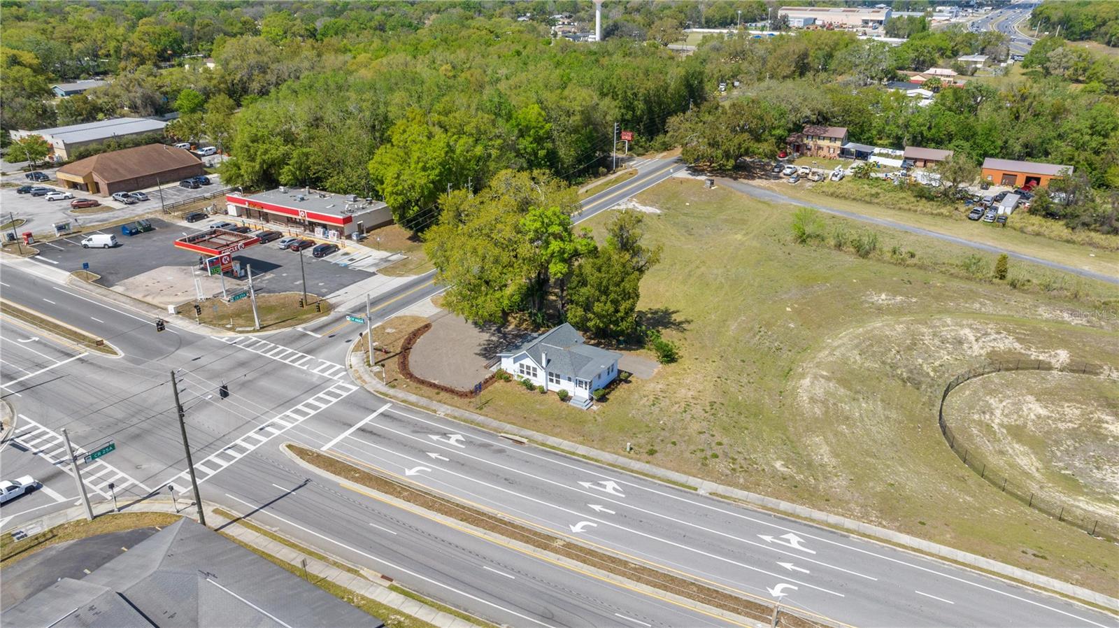 401 N DIXIE AVENUE