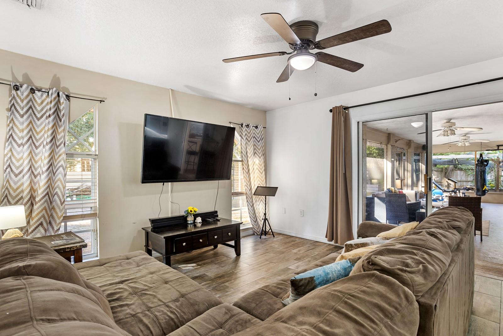 DELTONA LAKES UNIT 27 - Residential