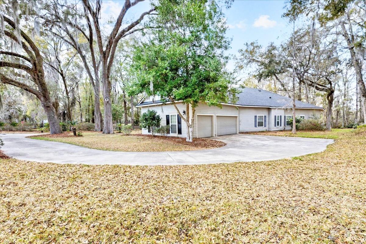 STEEPLECHASE FARMS - Residential