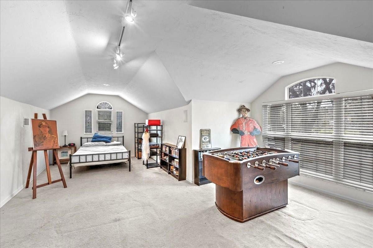 STEEPLECHASE FARMS - Residential