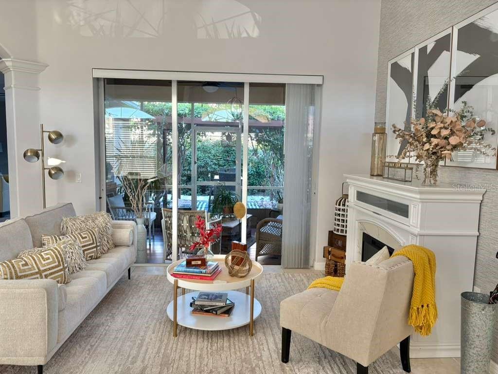 SOUTH VENICE - Residential