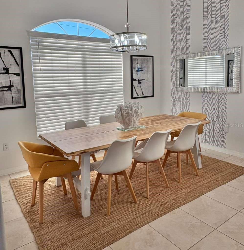 SOUTH VENICE - Residential