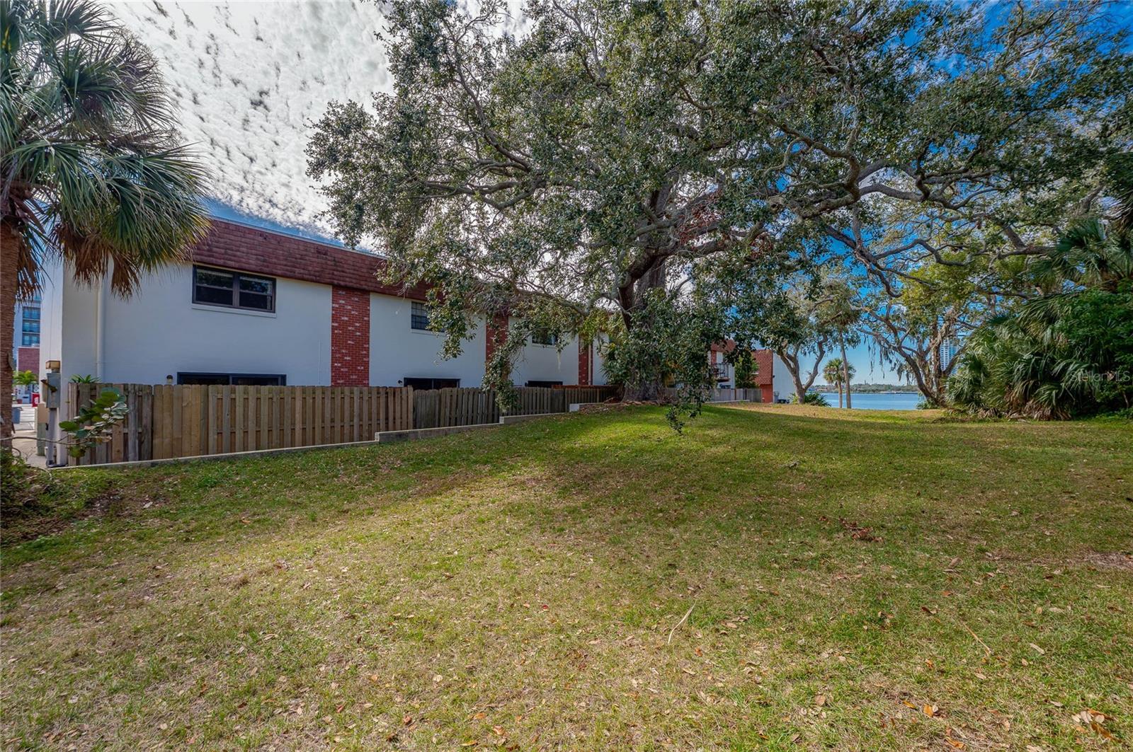 COBBLESTONE VILLAGE - Residential