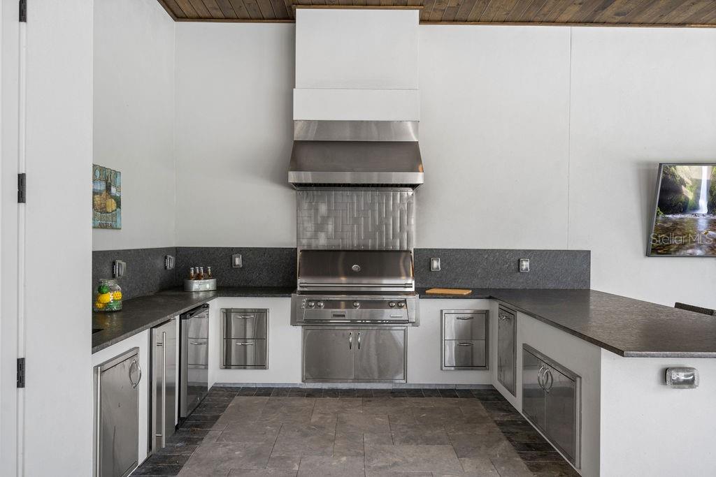 WATERSTONE - Residential