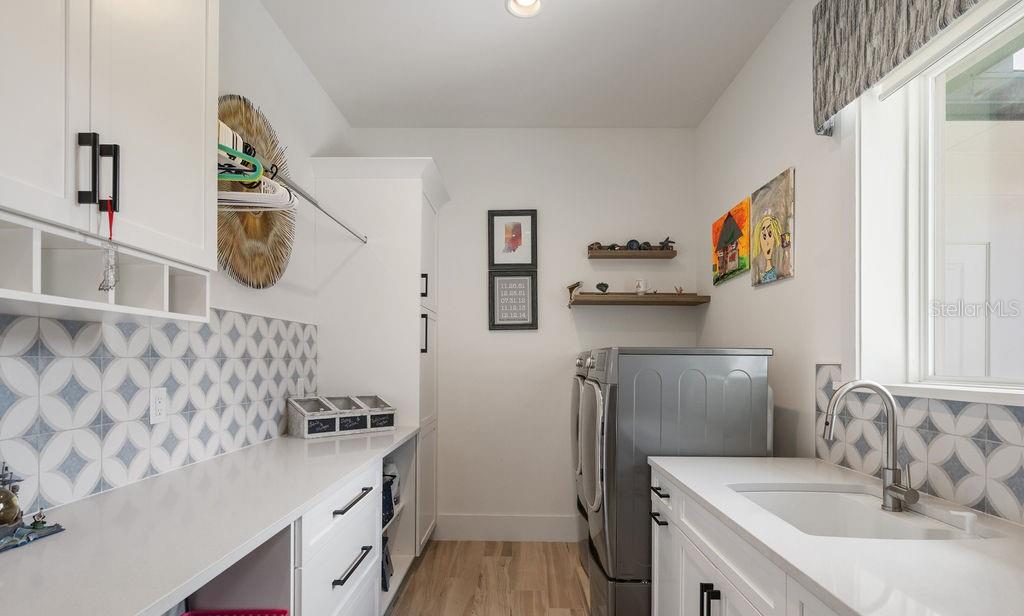 WATERSTONE - Residential