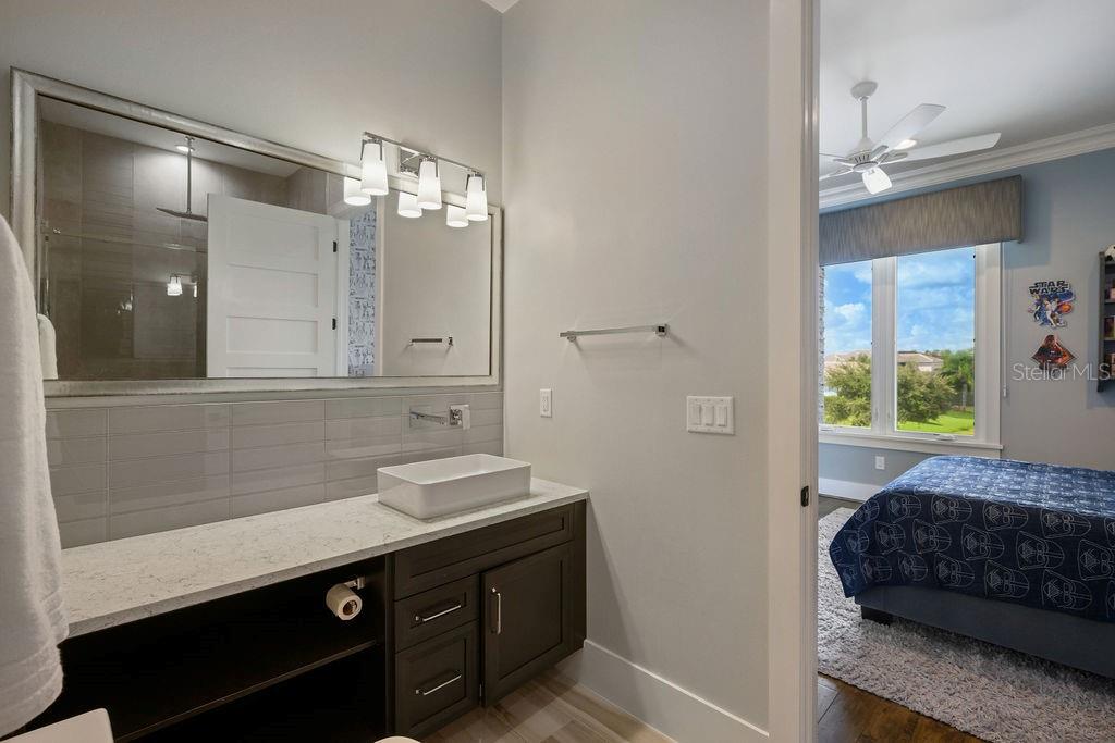 WATERSTONE - Residential