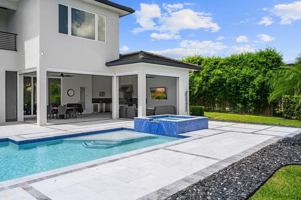 WATERSTONE - Residential