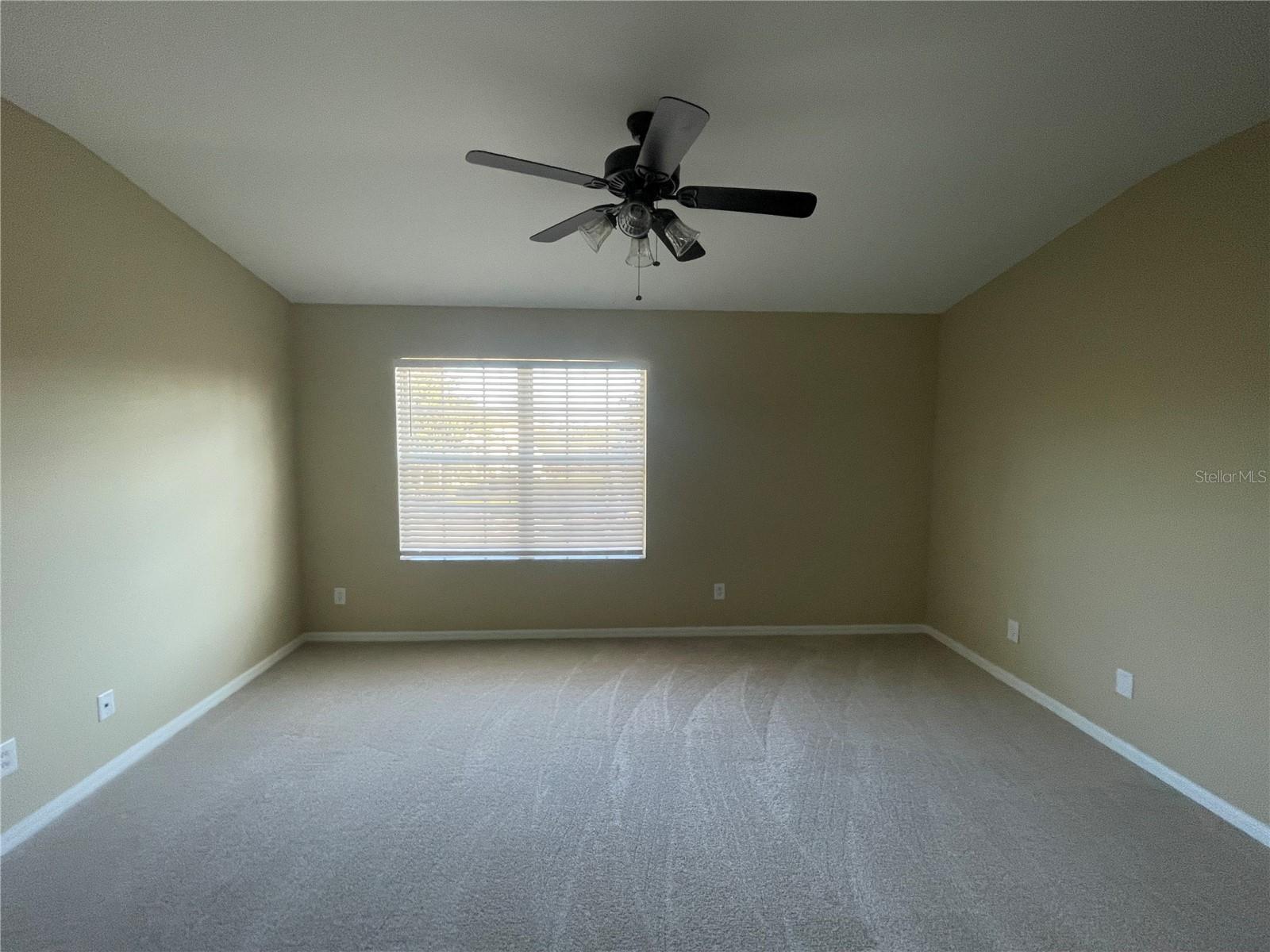 LONE STAR TWNHMS - Residential