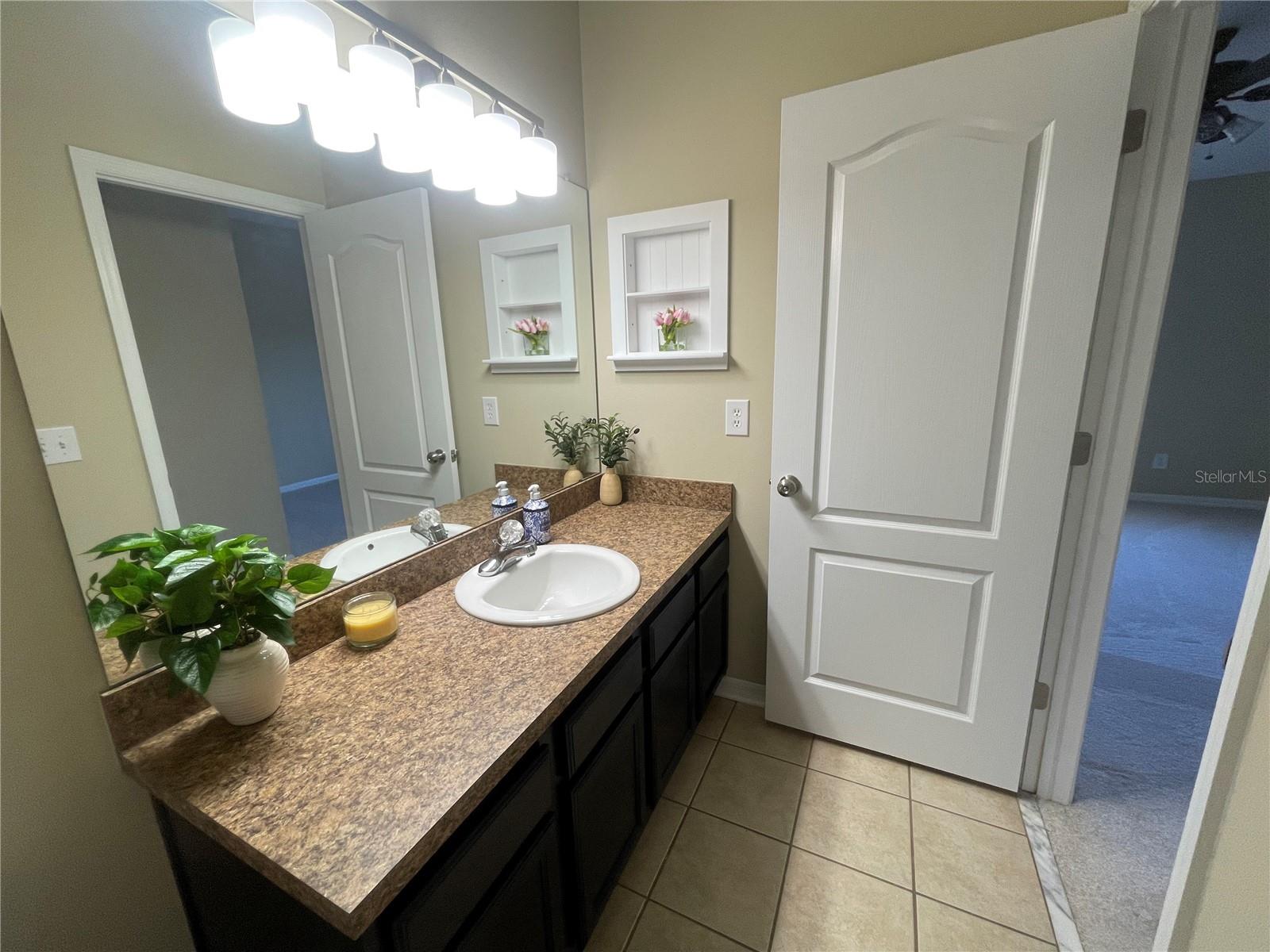 LONE STAR TWNHMS - Residential