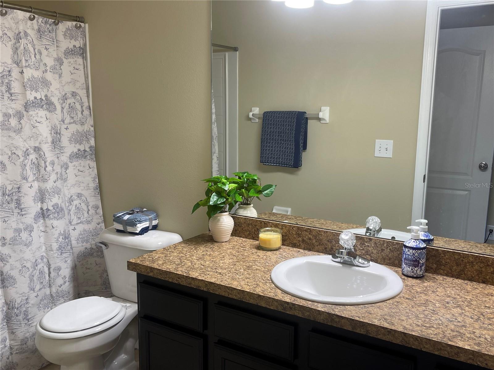 LONE STAR TWNHMS - Residential